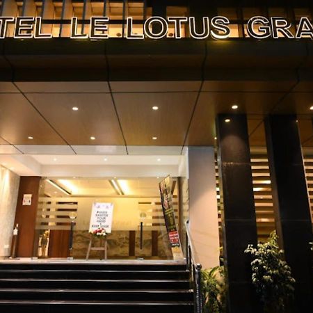 Hotel Le Lotus Grand Kakarmatha Екстер'єр фото